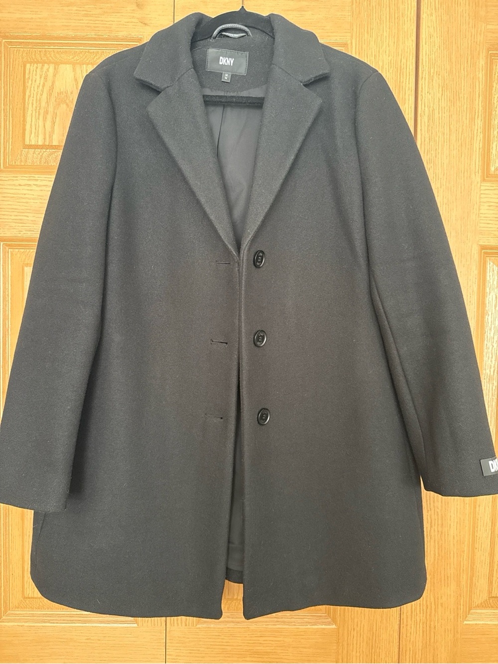 🖤 DKNY Black Coat – Size Medium